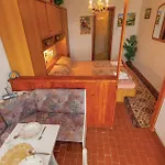 Διαμέρισμα Awesome In *