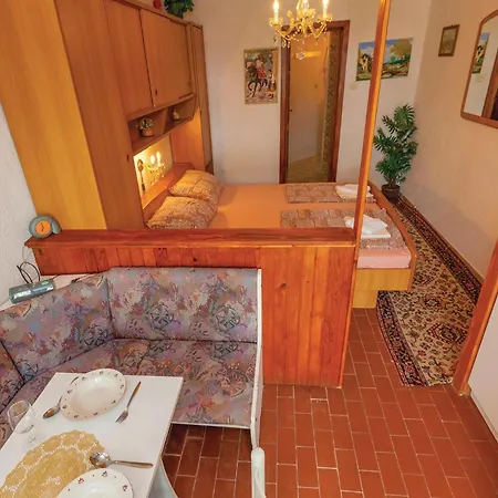 Apartment Stunning In With Kitchen *