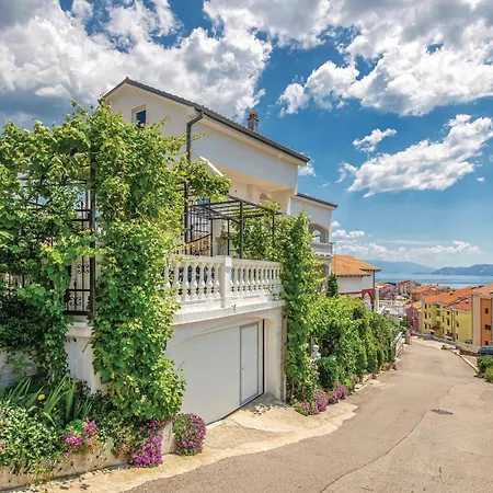 Stunning In With Kitchen Crikvenica